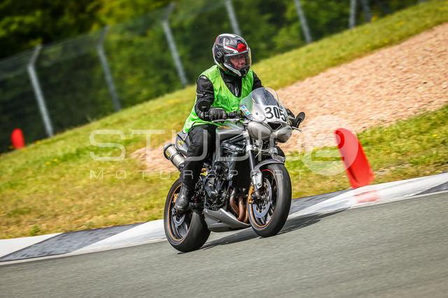0305-260605BB-012_305 | Deine Full-Service-Agentur für ✔️Videoproduktionen und ✔️Motorsportfotografie Jetzt Angebot anfragen!