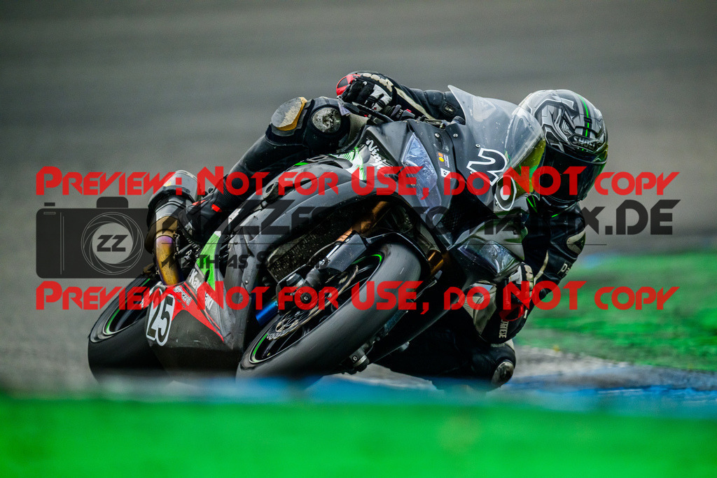 MaZZes_FotoMatrix_240614_6007705_5963 | WEISS