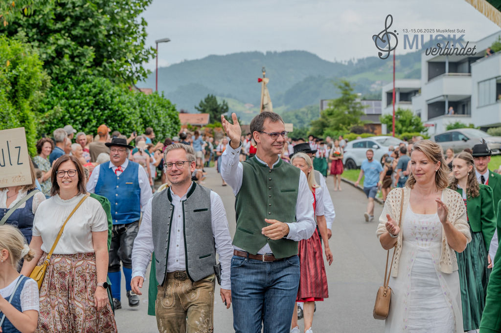 DSC_5803 | "Fussifoto.com – Ihr Ansprechpartner für hochwertige Fotografie! Entdecken Sie kreative Bilder und professionelle Dienstleistungen. Kontaktieren Sie uns für Ihre Projekte!"