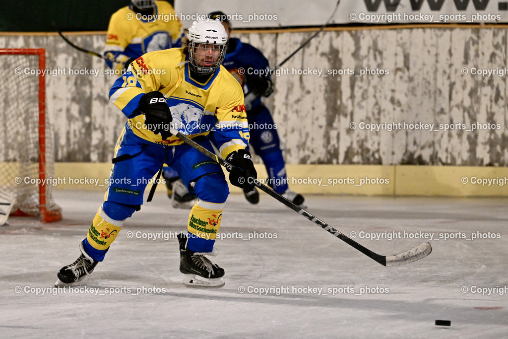 ELV Zauchen vs. EC Tigers Paternion  | #18 Ambrosch Matthias ELV Zauchen, ELV Zauchen vs. EC Tigers Paternion , ELV Zauchen vs. EC Tigers Paternion  am 02.01.2025 in Eisoval Zauchen (Stadthalle Villach), Austria, (Photo by Bernd Stefan)