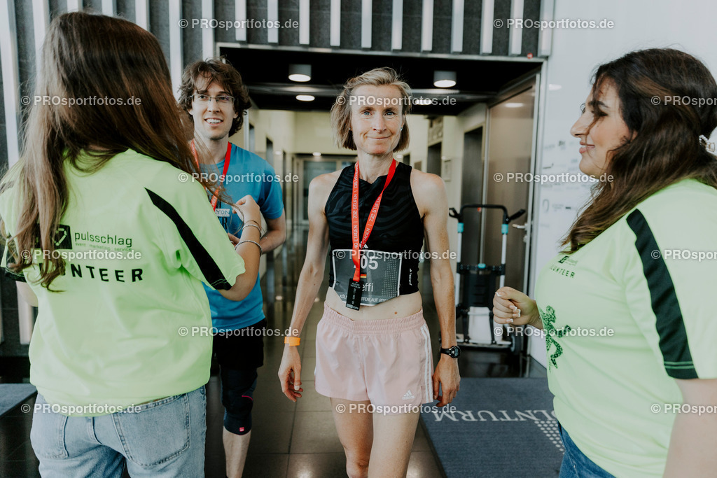 240825_Treppenlauf-622 | Professionelle Fotos Ihrer Laufsportveranstaltung.