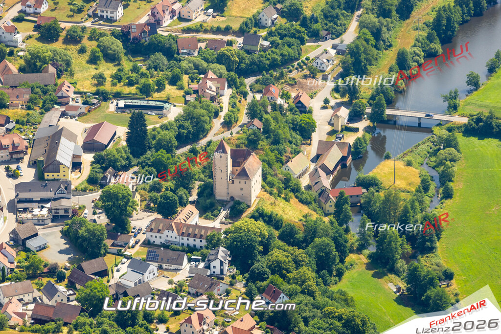 Das Luftbild zeigt :  Trausnitz - Die Luftaufnahme wurde 2023 vom UL-Flugzeug aus erstellt ( keine Drohne ) - Hochauflösende Luftaufnahme - Für grossformatige Ausdrucke geeignet. Die Geschenkidee !Mit Lizenz und Bildrechte bestellbar