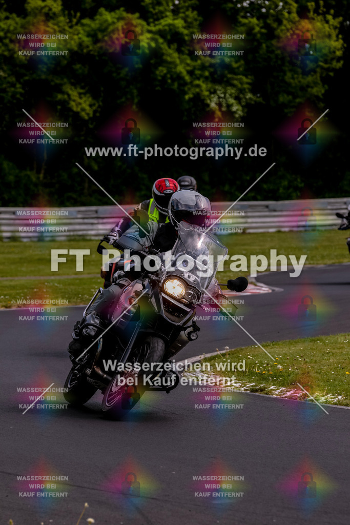 MotoTeamVBK-21021 | Hier findet Ihr Bilder von Touristenfahrten auf der Nürburgring Nordschleife oder von anderen Veranstaltungen die ich besucht habe. Viel Spass beim Durch Schauen 
