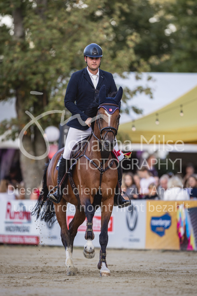 230826_Delbrueck_S1-Spr-975 | Deine schönsten Turniermomente als professionelle Fotos! Entdecke hochwertige Pferdesport-Fotografie im Online-Shop. Jetzt Fotos finden & bestellen!