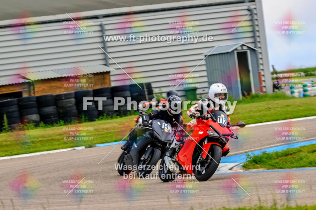 MotoTeam-8106 | Hier findet Ihr Bilder von Touristenfahrten auf der Nürburgring Nordschleife oder von anderen Veranstaltungen die ich besucht habe. Viel Spass beim Durch Schauen 