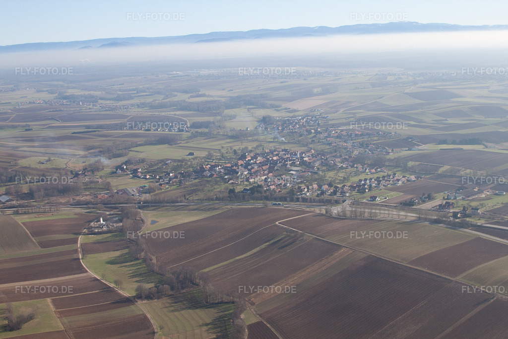 Luftbild: Ortsansicht in Schœnenbourg im Bundesland Bas-Rhin in Frankreich. Foto: IMG_37465.jpg vom 07.02.2011 durch Werner Riehm/FLY-FOTO.de