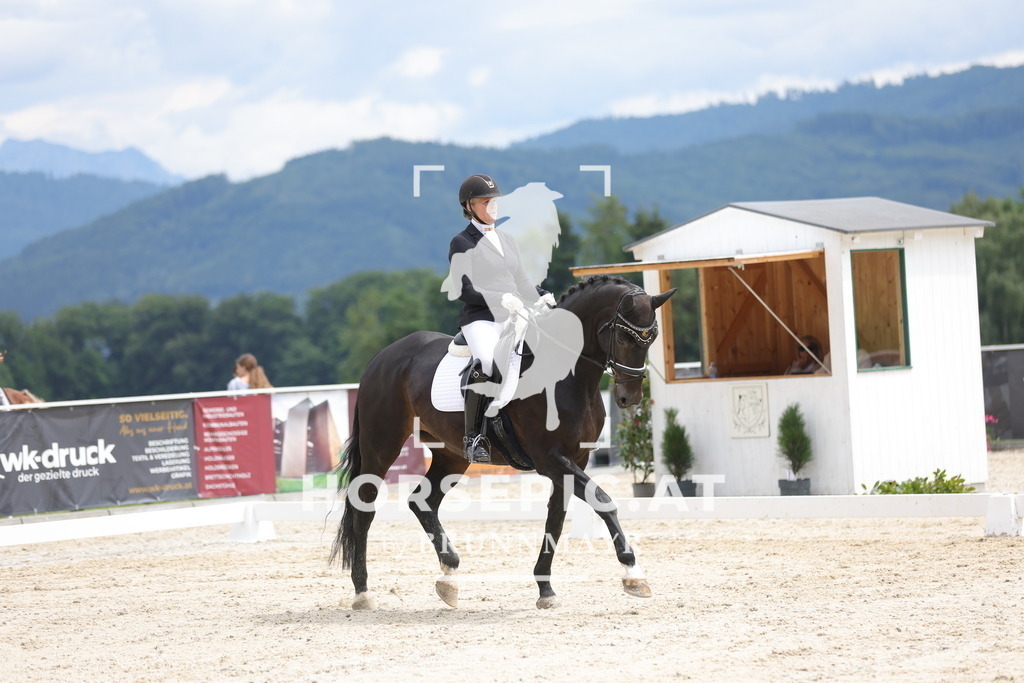 0P6A5252 | Willkommen bei Brunnmayr - Design & Fotografie – Ihrem Spezialisten für Reitturniere und Pferdeveranstaltungen in Oberösterreich, Salzburg und Bayern! Seit über 17 Jahren sind wir leidenschaftlich dabei.