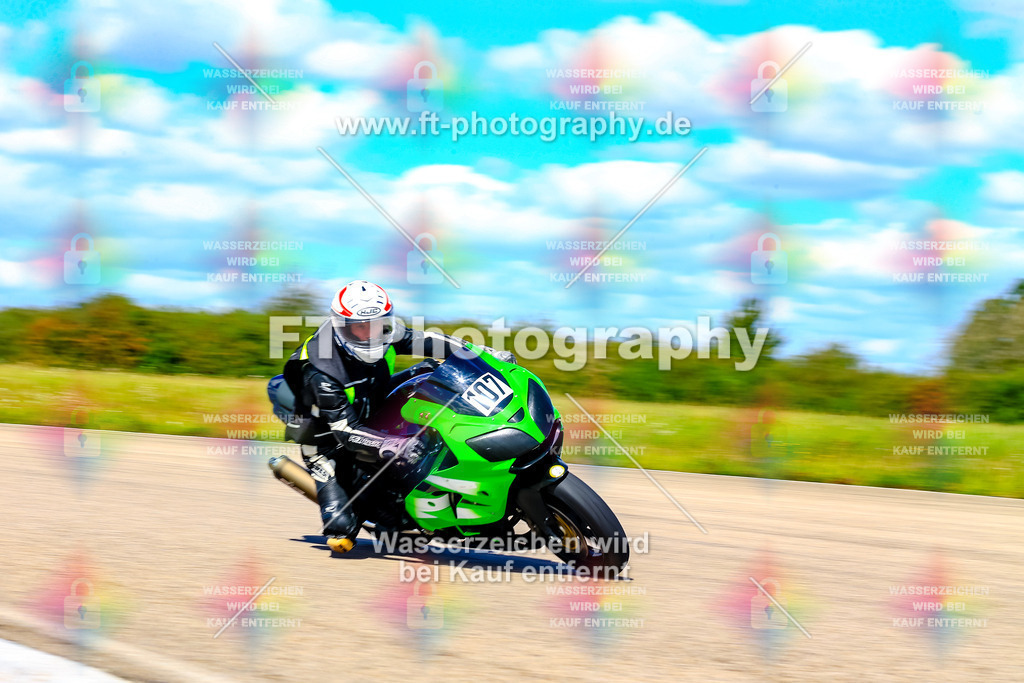 _OUR6301 | Hier findet Ihr Bilder von Touristenfahrten auf der Nürburgring Nordschleife oder von anderen Veranstaltungen die ich besucht habe. Viel Spass beim Durch Schauen 