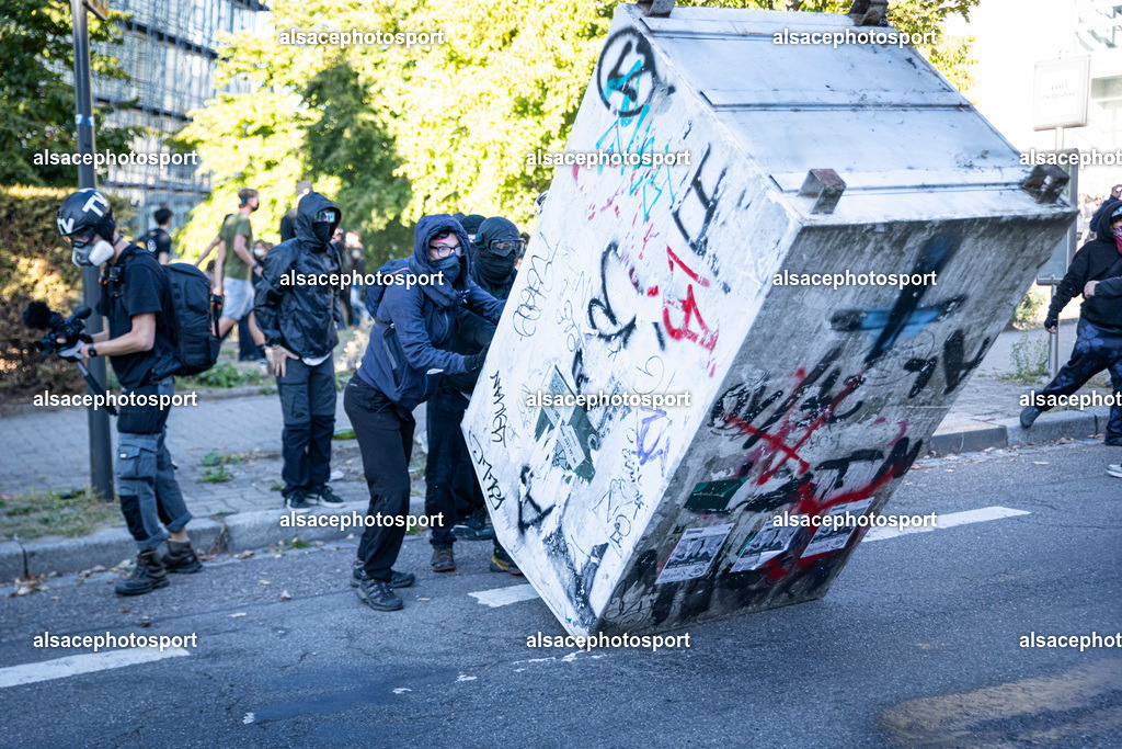 9L6A3751 | manifestation de lycéens à Strasbourg, le 6 octobre 2026, dans le cadre d’un mouvement national de protestation contre les conditions d’apprentissage. - Realisiert mit Pictrs.com