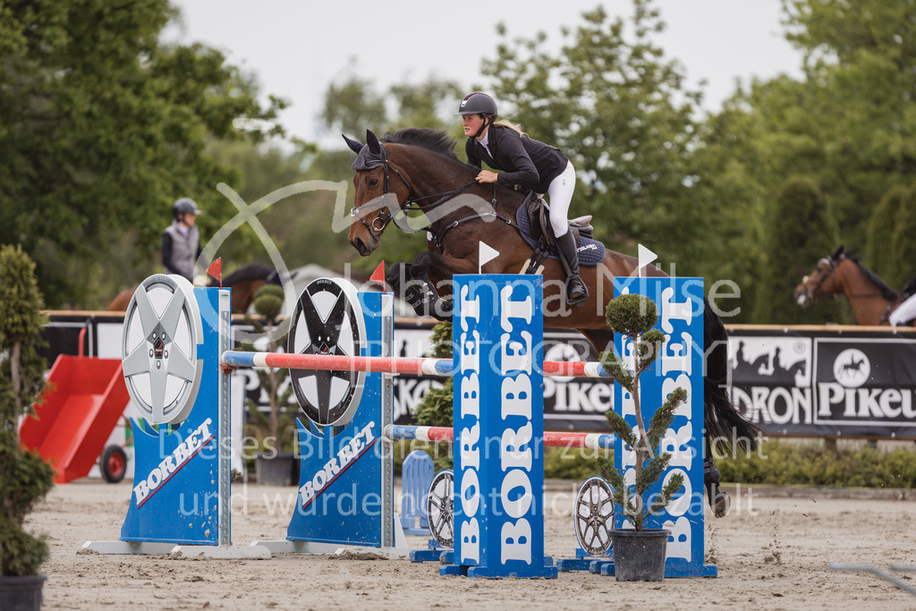 230520_MayDays_Zeit-S-265 | Deine schönsten Turniermomente als professionelle Fotos! Entdecke hochwertige Pferdesport-Fotografie im Online-Shop. Jetzt Fotos finden & bestellen!