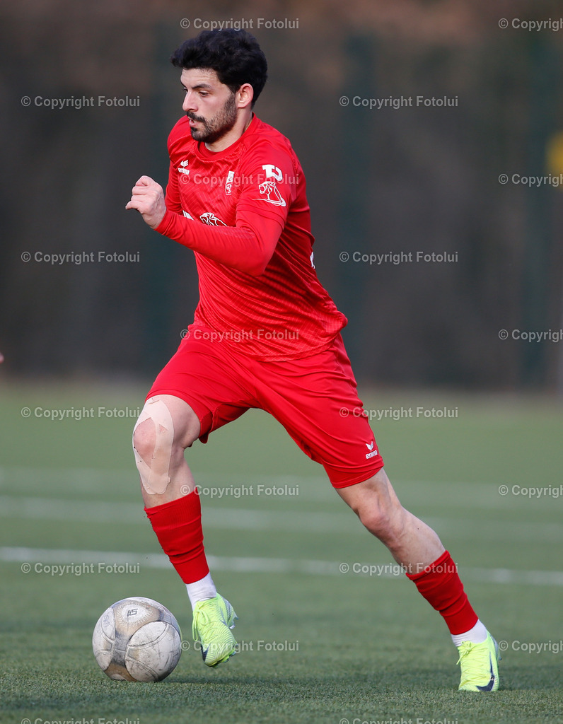 A_LUI_080325_21 | SPORT FUSSBALL REGIONALLIGA MITTE ASKOE OEDT -JUNGE WIKINGER RIED 08.03.IM BILD : BUENYAMIN KARATAS  (OEDT) UND  (RIED FOTO:FOTOLUI