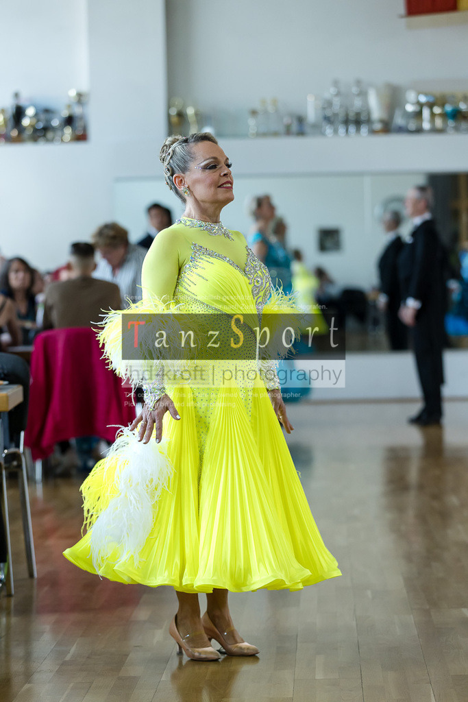 20240525_RL-Masters3-Std_4974 | Tanzsportbilder, Standardtanz, Lateintanz, WDSF, DTV, LTVB, dancecomp, goc, hessen tanzt, blaues band der spree, walzer, tango, wiener walzer, slowfox, quickstepp, samba, rumba, cha-cha-cha, paso doble. jive, hd-kroft photography, turniertanzsport