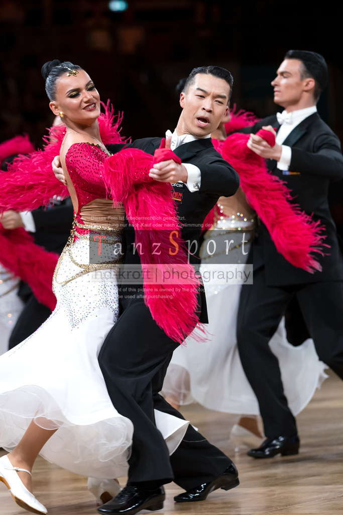 20241109_DM-Formationen_6801 | Tanzsportbilder, Standardtanz, Lateintanz, WDSF, DTV, LTVB, dancecomp, goc, hessen tanzt, blaues band der spree, walzer, tango, wiener walzer, slowfox, quickstepp, samba, rumba, cha-cha-cha, paso doble. jive, hd-kroft photography, turniertanzsport