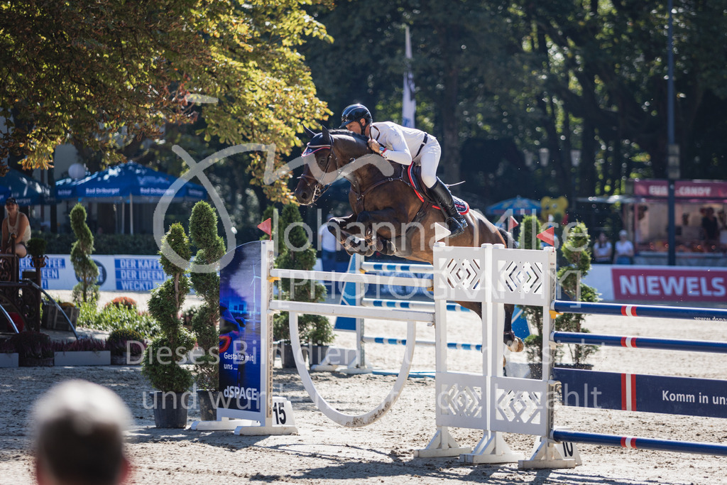 230909_OWLCh_MediumTour-243 | Deine schönsten Turniermomente als professionelle Fotos! Entdecke hochwertige Pferdesport-Fotografie im Online-Shop. Jetzt Fotos finden & bestellen!