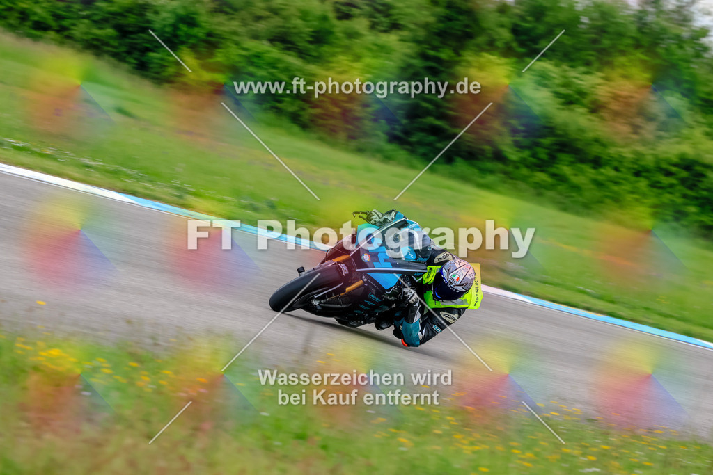 MotoTeam-3625 | Hier findet Ihr Bilder von Touristenfahrten auf der Nürburgring Nordschleife oder von anderen Veranstaltungen die ich besucht habe. Viel Spass beim Durch Schauen 
