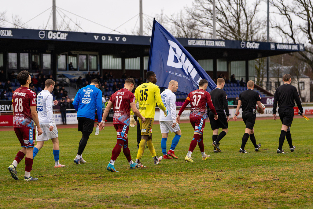 Fußball I Herren I Saison 2025-2026 I Regionalliga Nord I 23. Spieltag I TuS Blau-Weiß Lohne - SC Weiche Flensburg 08 I 0086 | jns.sportfotos - Realisiert mit Pictrs.com
