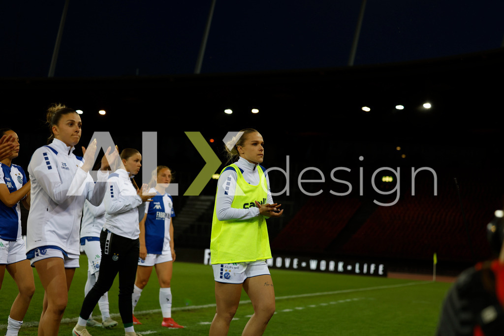 GC Zürich vs FC Zürich - AXA Women’s Super League Playoffs - Stadion Letzigrund | GC Zürich Player after the AXA Women’s Super League Playoffs quarter-final second leg between GC Zürich and FC Zürich at Stadion Letzigrund, Zurich, Switzerland. - Realisiert mit Pictrs.com