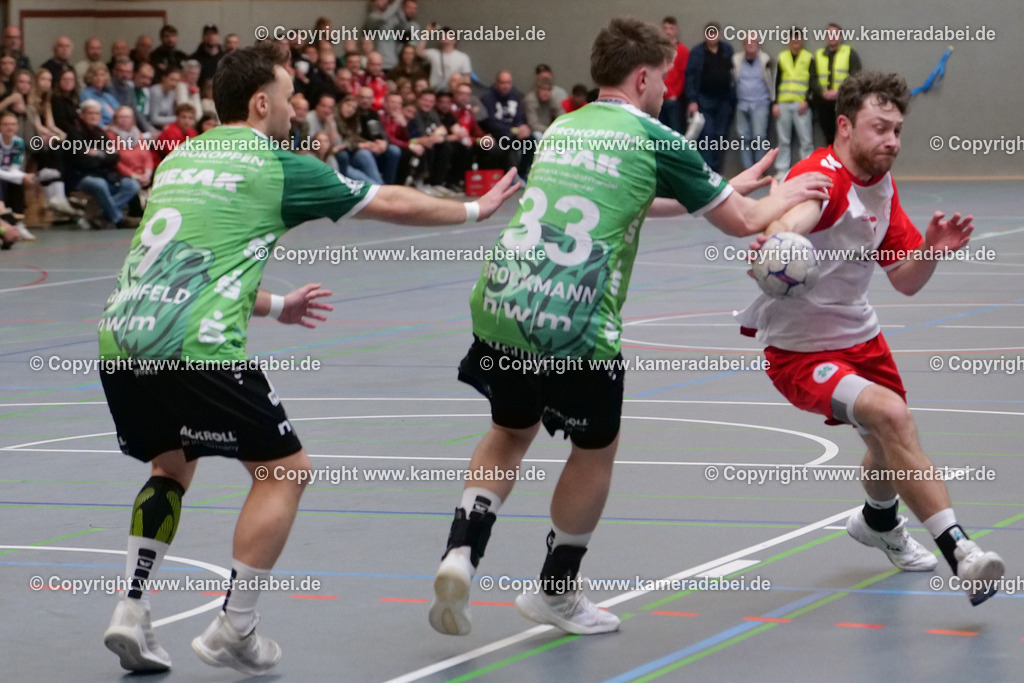 Handball : Verbandsliga Herren: TB Oberhausen - RW Oberhausen  am 12.04.2026 in Oberhausen. | Handball : Verbandsliga Herren: TB Oberhausen - RW Oberhausen  am 12.04.2026 in Oberhausen. - Realisiert mit Pictrs.com