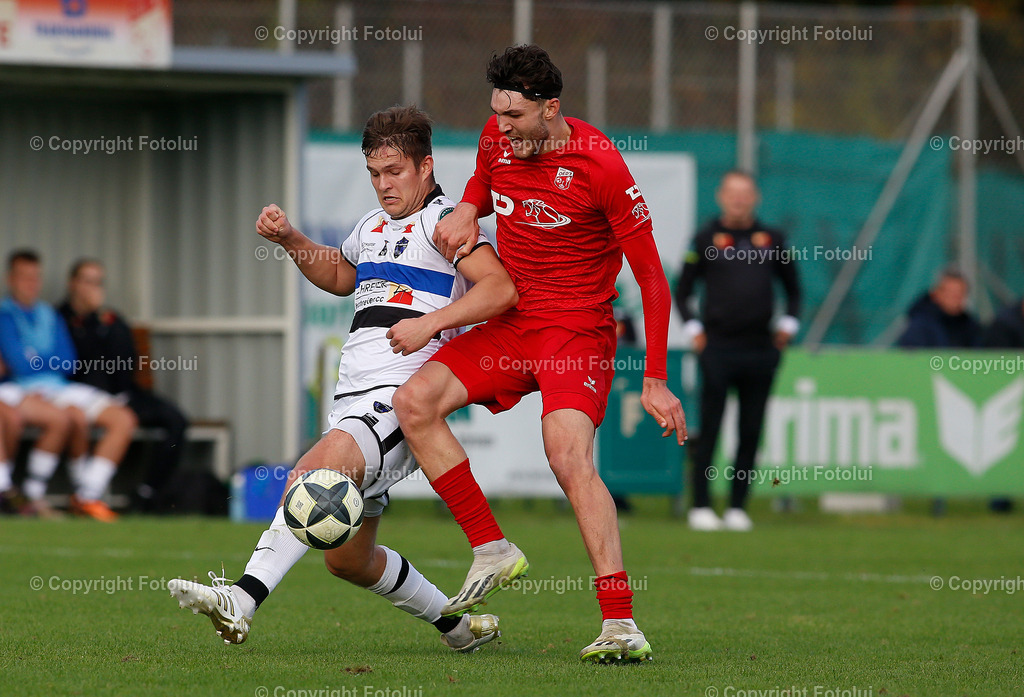 A_LUI_110925_19 | SPORT,FUSSBALL,LT1 OOE LIGA ASKOE OEDT 1B -SV BAD LEONFELDEN 11.10.2025 IM BILD: FINN RUDEL  (OEDT1B) UND MICHAEL KRUNERT (LEONFELDEN) FOTO:FOTOLUI