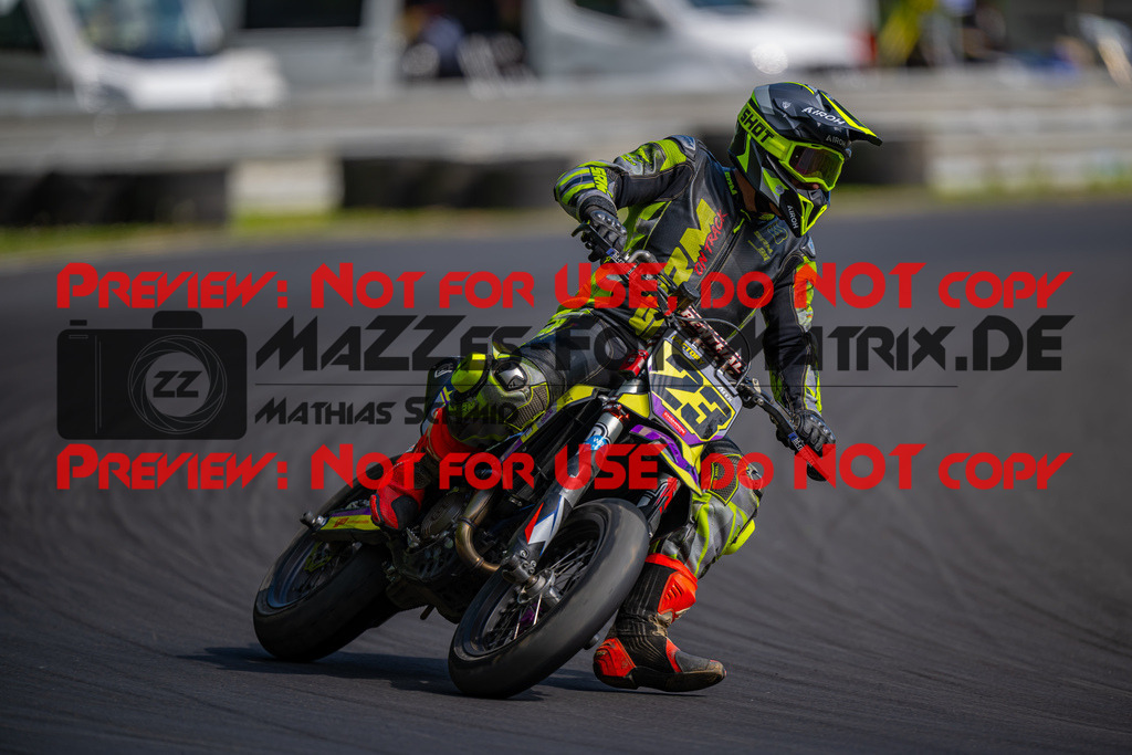 MaZZes-Fotomatrix-20260509-60853 | S5