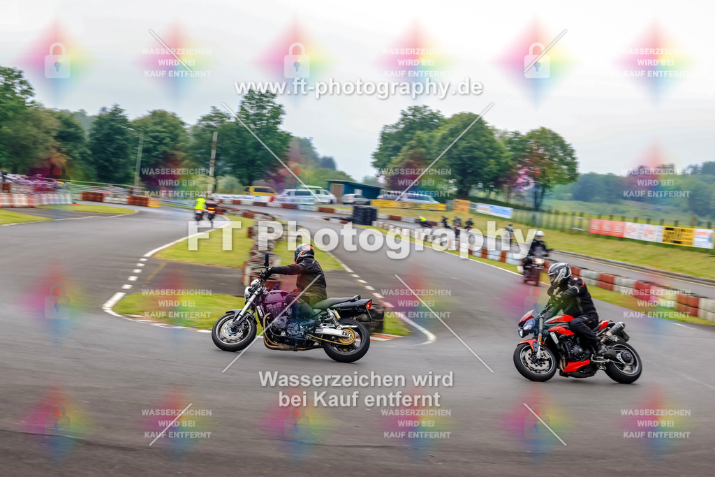 OBK-5620 | Hier findet Ihr Bilder von Touristenfahrten auf der Nürburgring Nordschleife oder von anderen Veranstaltungen die ich besucht habe. Viel Spass beim Durch Schauen 