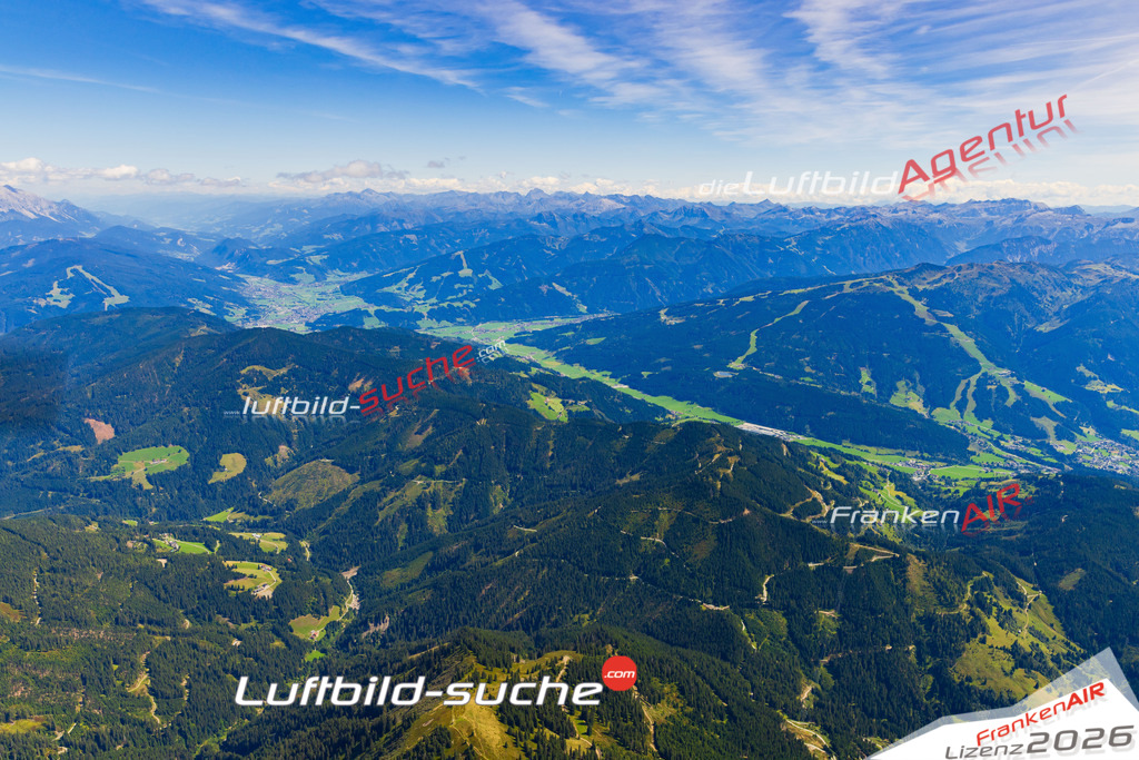 Luftaufnahme von Flachau Vs Google Maps- Die Luftaufnahme wurde 2025 vom UL-Flugzeug heraus erstellt ( keine Drohne ) - Hochauflösende Luftaufnahme - für professionelle Ausdrucke geeignet. Die Geschenkidee !Mit Lizenz und Bildrechte bestellbar