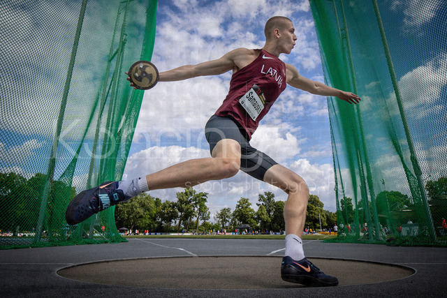 Juniorengala 2026; Mannheim, 14.06.2026 | MANNHEIM, GERMANY - JUNE 14, 2026 : Toms Samauskis (LAT/Latvia) competing in the men’s U20 discus throw during the Juniorengala 2026 at Michael-Hoffmann-Stadion on June 14, 2026 in Mannheim, Germany.