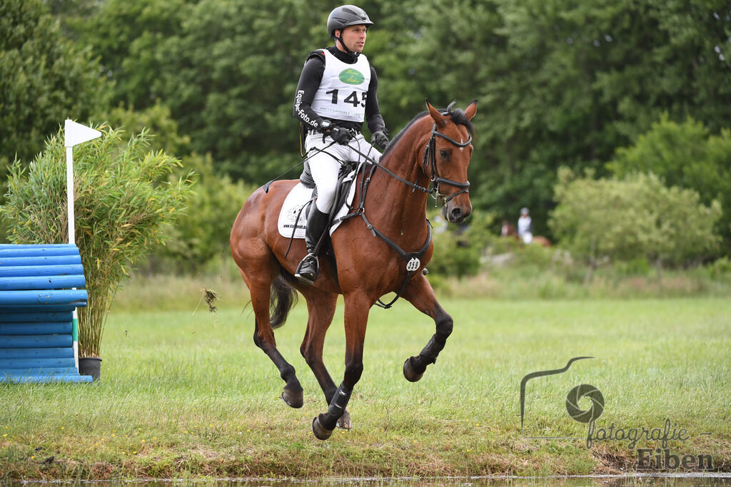 Ammerländer Reitclub, Horse Trials | Gelände, Klasse CCI3*-S; Ammerländer Reitclub, Horse Trials am 06.06.2025 in Fikensolt (Reitanlage ), Deutschland, Photo: Philip Eiben 2024 - Realisiert mit Pictrs.com