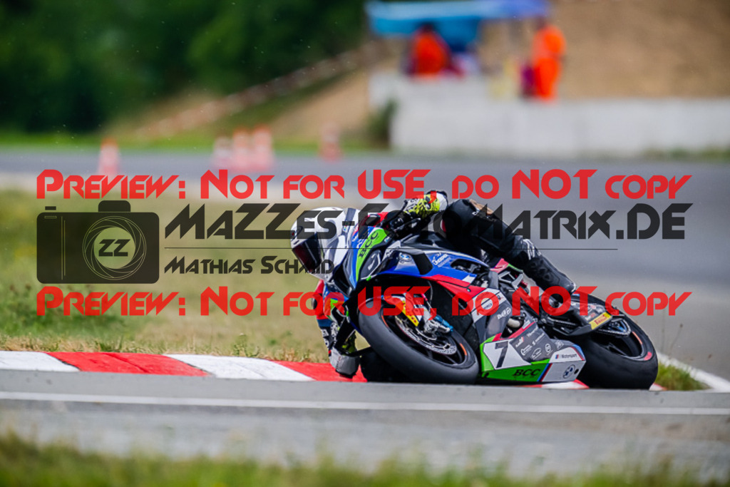 MaZZes_FotoMatrix_220723_5364 | IDM1000