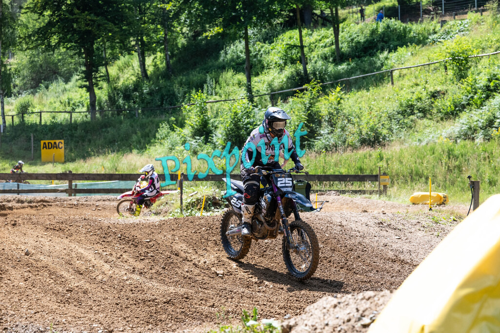 MX Cup Bielstein-208 | pixpoint - Realisiert mit Pictrs.com