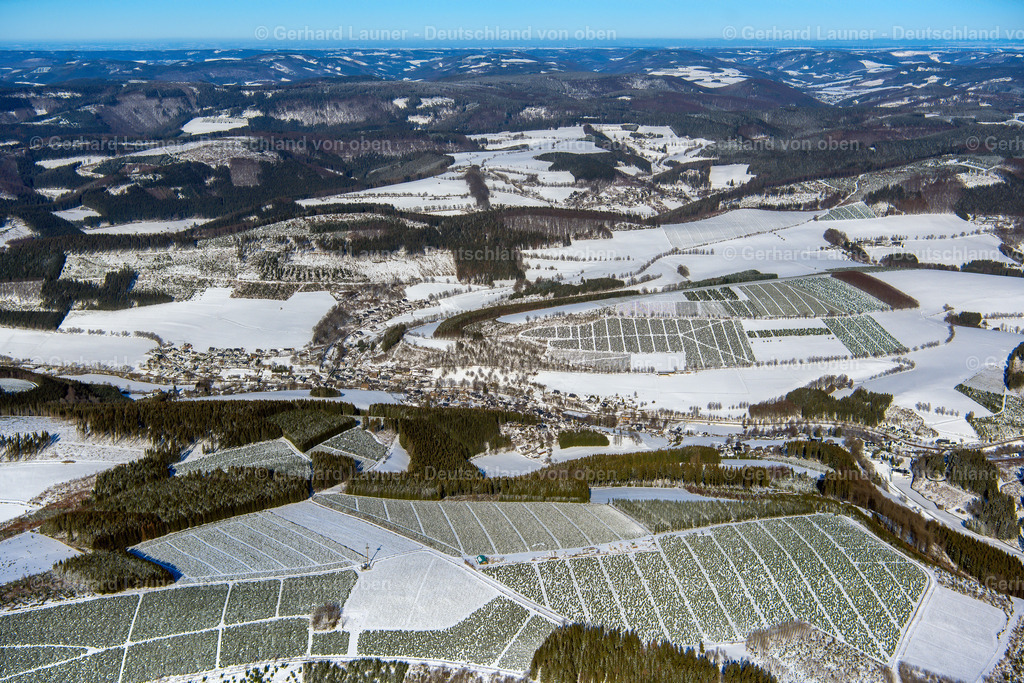 4043553 | Blick über das verschneite Rothaargebirge von Westfeld in Richtung Norden