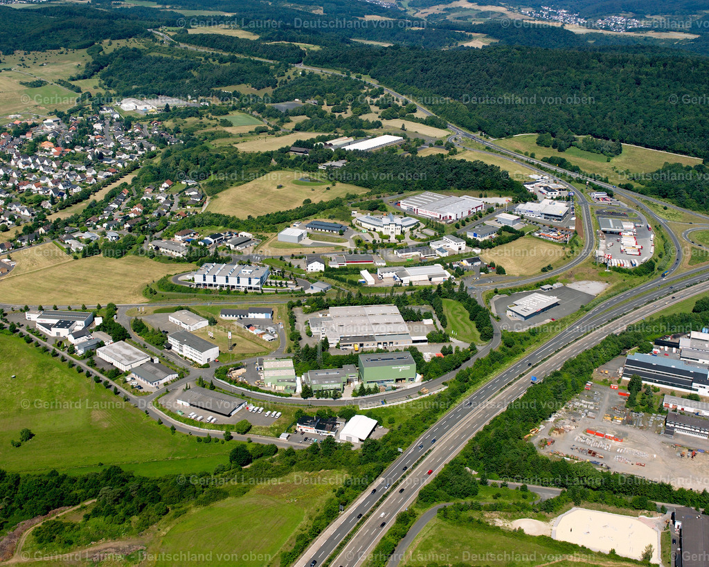 2610480 | HöRBACH 09.06.2006 Industrie- und Gewerbegebiet  in Hörbach im Bundesland Hessen, Deutschland // Industrial and commercial area  in Hörbach in the state Hesse, Germany Foto: Gerhard Launer