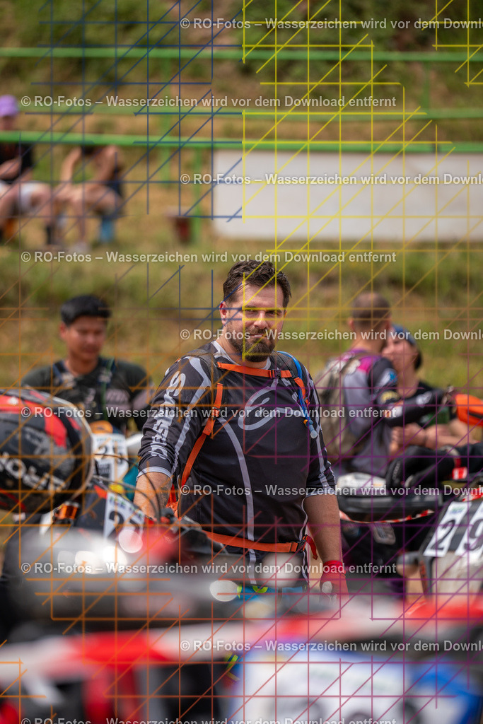 Niederwürzbach 5 Lauf-30 | Sportfotografie von RO-Fotos: Motorsport, Motocross, Enduro, Laufveranstaltungen und Triathlon. Professionelle Fotos von Sportlern und Events. - Realisiert mit Pictrs.com
