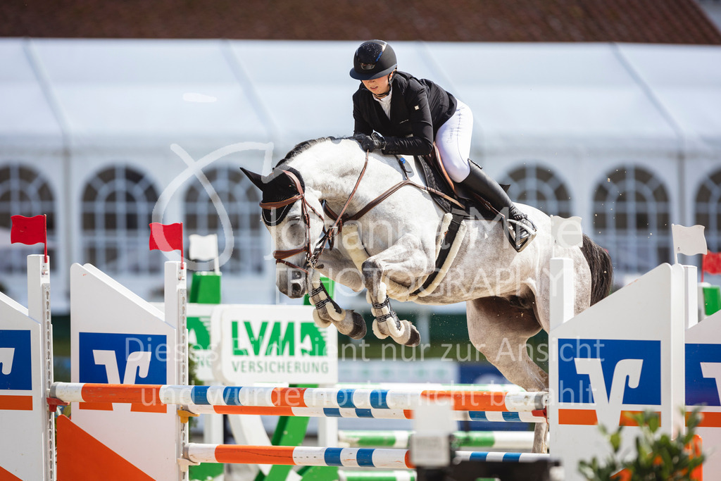 240711_BHO_L-Stil-2-513 | Deine schönsten Turniermomente als professionelle Fotos! Entdecke hochwertige Pferdesport-Fotografie im Online-Shop. Jetzt Fotos finden & bestellen!