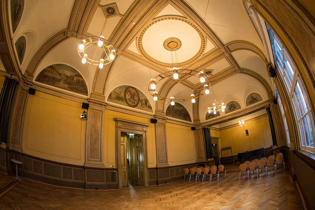 Foto: Leipzig - Volkshochschule | Das Team hinter BILDLEXIKON LEIPZIG bündelt historische wie aktuelle Informationen über die Stadt Leipzig in Text und Bild auf einer Plattform und stellt diese der interessierten Öffentlichkeit zur Verfügung.