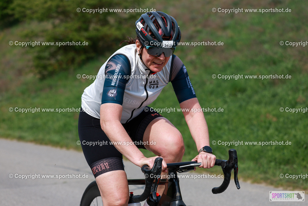 256_AR6_0197 | Neusiedlersee Radmarathon 2026@sportshot_your_pictrs #yourpictures#roadtowm2029 #nrm #neusiedlerseeradmarathon #neusiedlersee #neusiedlerseetourismus #burgenland #mörbisch #nrm26 #burgenlandtourismus #voglundco #poweredbyburgenlandtourismus #radsport #rad #marathon #ucigranfondo #visitburgenland #ucigranfondoworldseries