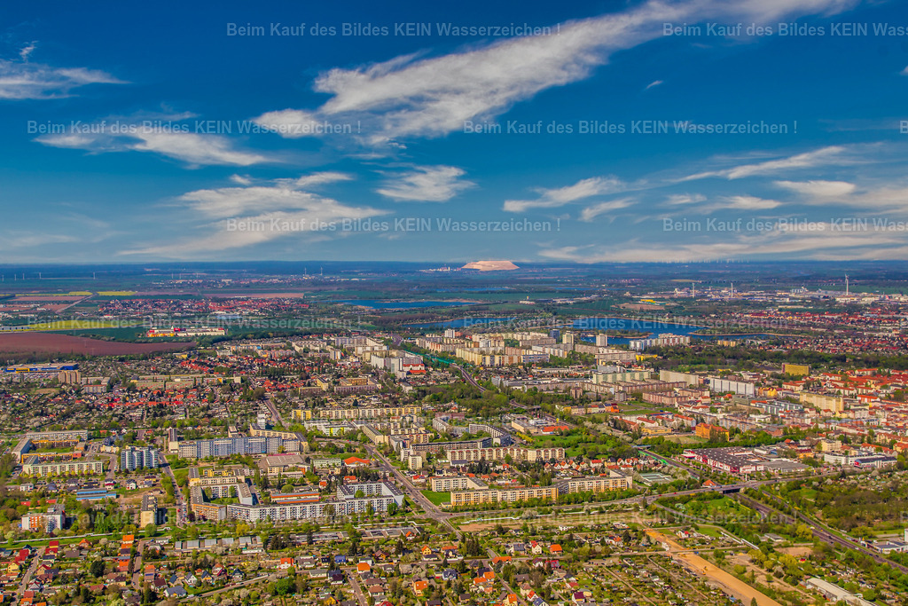 Magdeburg Hintergrund Barleben-8935 | Die Magdeburger Platte® - das sind die schönsten Luftbilder von Magdeburg & Sachsen-Anhalt auf Acryl, Leinwand oder zum Download. Das ist Luftbildfotografie & Luftbildaufnahmen mit Drohne & Flugzeug.  - Realizado com Pictrs.com