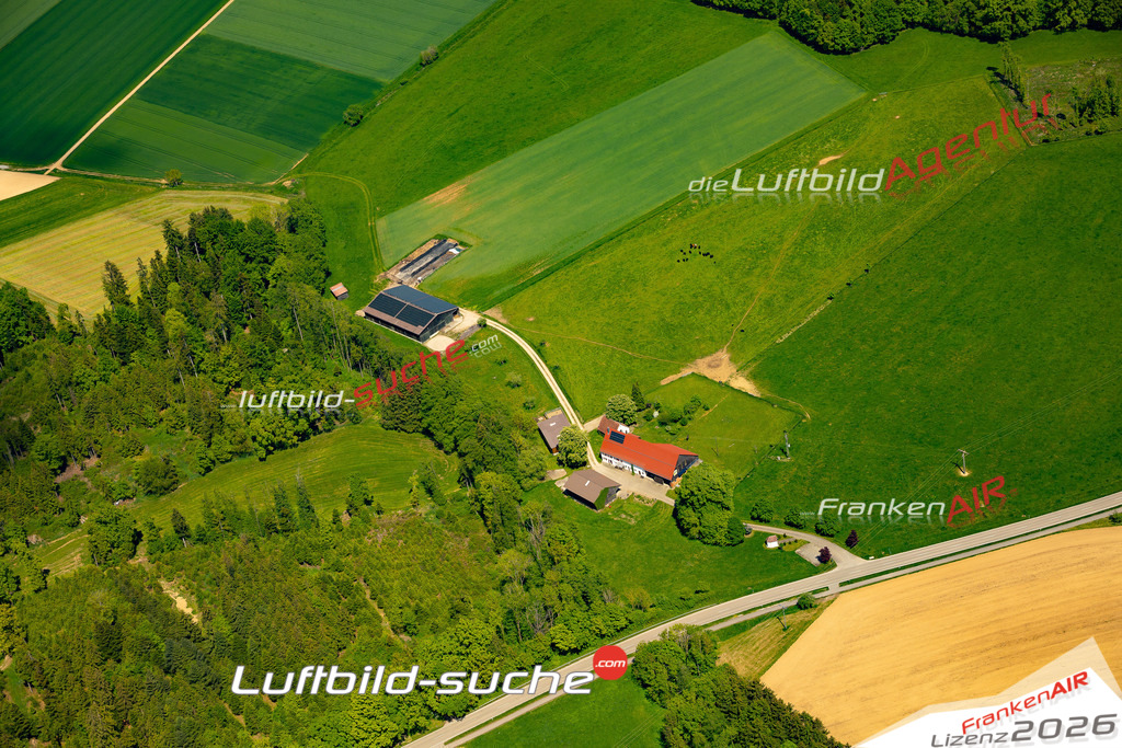 Schrägluftbild  Zeirenhof  Schechingen - Das Luftbild wurde 2025 vom UL-Flugzeug heraus erstellt ( keine Drohne ) - Hochauflösende Luftaufnahme -Nicht vergleichbar mit Google Maps oder Satelittenbilder- Die Geschenkidee !Mit Lizenz und Bildrechte bestellbar