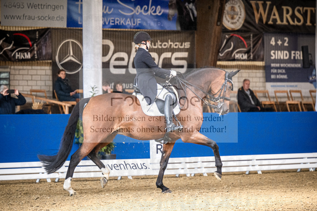 DOS_1051 | Entdecke hochwertige Reitturnierfotos von Foto Oger. Professionell, emotional und authentisch – jetzt Lieblingsmomente im Shop bestellen.Deutschlandweite Turnierfotografie. - Realisiert mit Pictrs.com