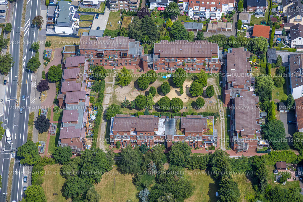 Castrop-Rauxel220706951 | Luftbild, Wohnanlage Oberste Vöhde mit Spielplatz im Innenhof, Rauxel, Castrop-Rauxel, Ruhrgebiet, Nordrhein-Westfalen, Deutschland