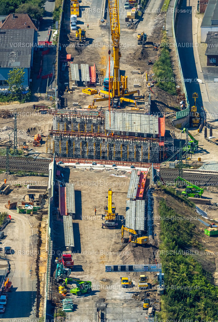 Bochum240816520 | Luftbild, Vollsperrung der Autobahn A40 am Ersatzneubau und Brückenbau Schlachthofbrücke über die Bahnschienen am Schlachthof, Hamme, Bochum, Ruhrgebiet, Nordrhein-Westfalen, Deutschland