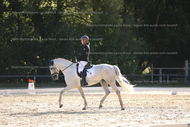 HG9A8556 | laurarinckfotografie - Realisiert mit Pictrs.com