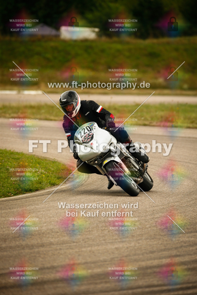 _MOT8011 | Hier findet Ihr Bilder von Touristenfahrten auf der Nürburgring Nordschleife oder von anderen Veranstaltungen die ich besucht habe. Viel Spass beim Durch Schauen 