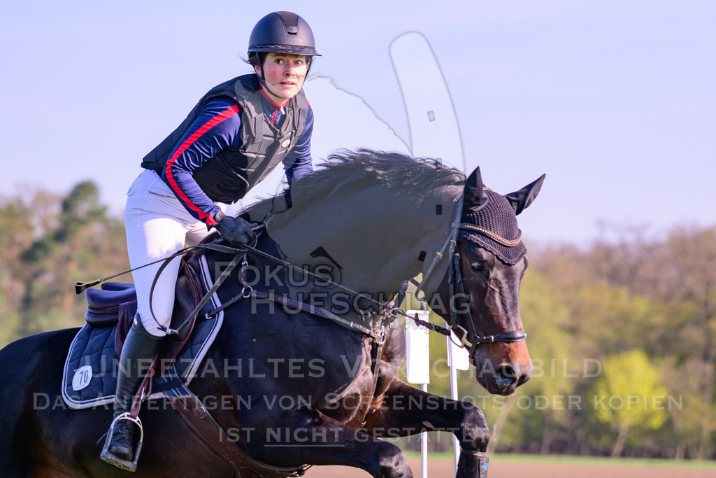 18042026-Gernlinden-02-0580 | Fokus Hufschlag Fotografie - Realisiert mit Pictrs.com