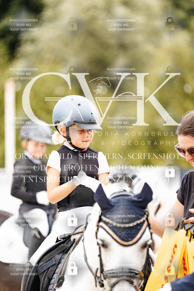 CK907471 | Turnierfotografie Pferdefotografie Trier Rheinland-Pfalz Pferdesport Reitsport Tierfotografie Sportfotografie Pferdevideo Pferdevideografie Equestrianvideography equestrianphotography  - Realisiert mit Pictrs.com