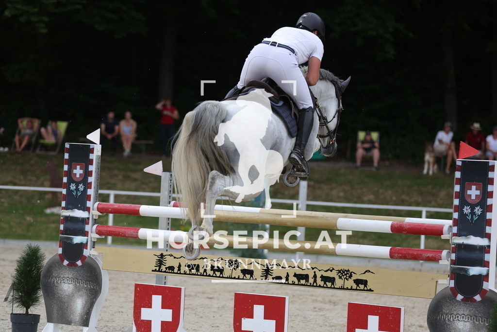 0P6A1775 | Willkommen bei Brunnmayr - Design & Fotografie – Ihrem Spezialisten für Reitturniere und Pferdeveranstaltungen in Oberösterreich, Salzburg und Bayern! Seit über 17 Jahren sind wir leidenschaftlich dabei.