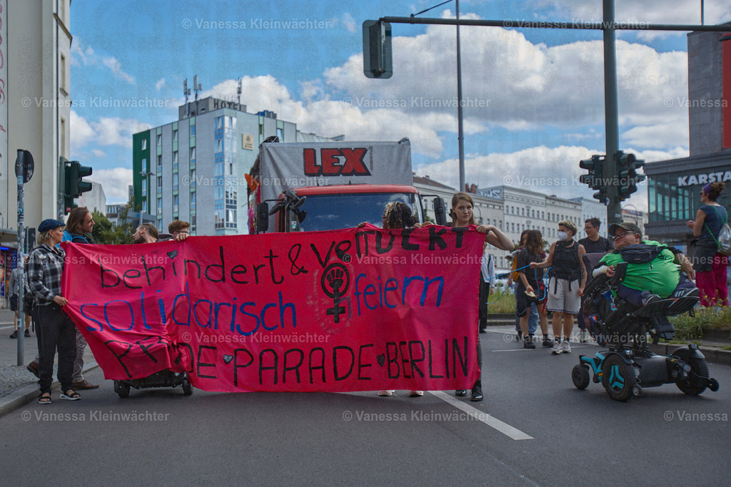 240713_VerruecktBehindertParade_10 | Vanessa Kleinwächter - Realisiert mit Pictrs.com