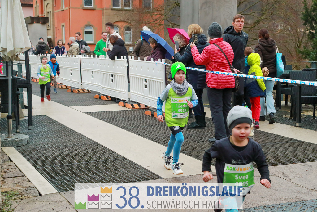 400m AOK Junior Cup | 3 Koenigslauf 2024 400m AOK Junior Cup - Realisiert mit Pictrs.com