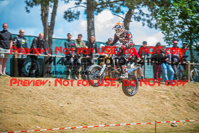 MaZZes_FotoMatrix_220528_4203 | Fotograf Mathias Schmid
Sportfotograf,
Eventfotograf,
Hochzeitsfotograf,
Portraitfotograf