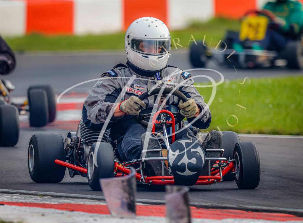 E9B5C155-2153-4466-AC38-F4B1EBB4E8D0 | traudl_s_fotos